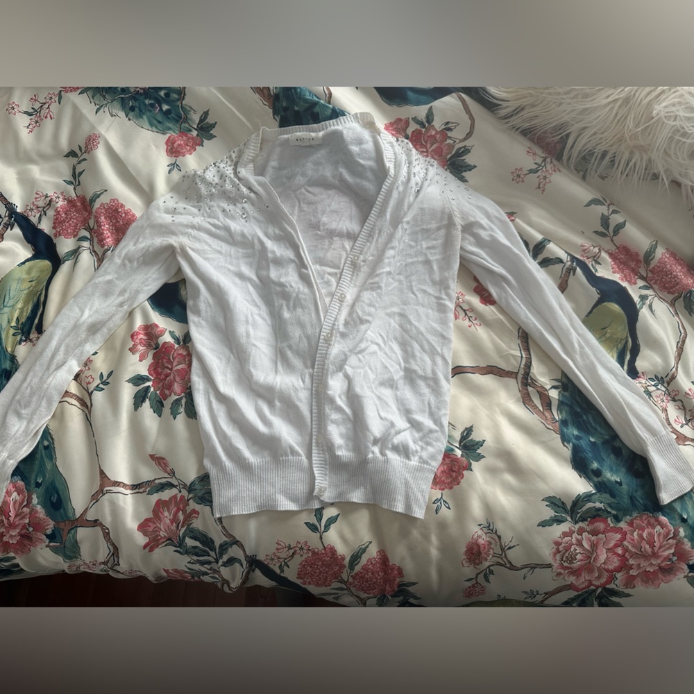 Active white pearl adorned cardigan